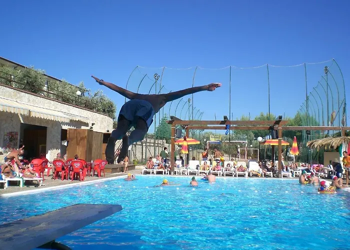 Villaggio Turistico DefensolaAlbergo
